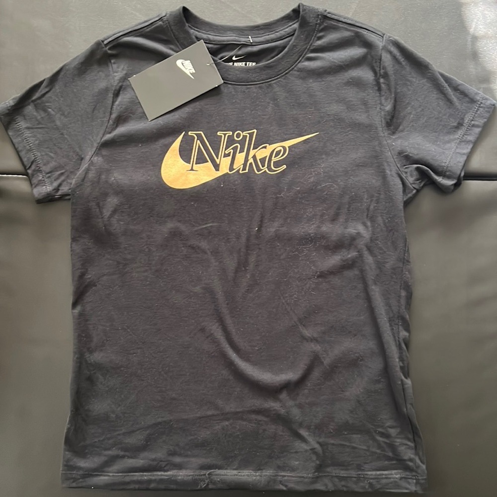 Nike Black T-shirt w/gold swoosh